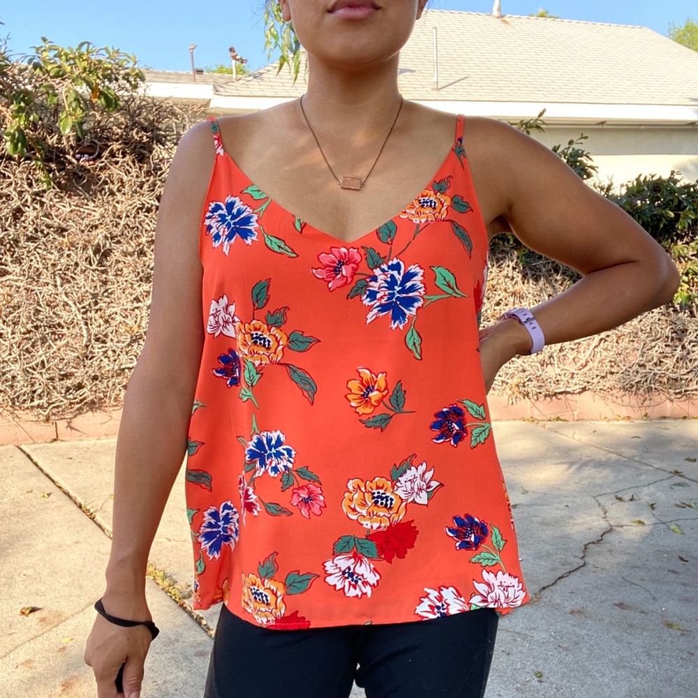 🌸 Floral Tank